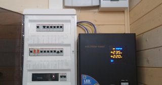Установка и подключение стабилизаторов напряжения от 573 руб в Североморске - ЭлектроСвм